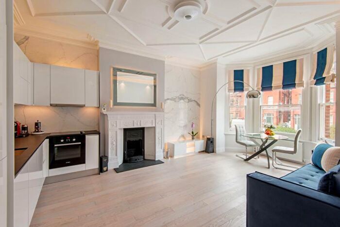 2 Bedroom Apartment To Rent In Goldhurst Terrace, South Hampstead, NW6