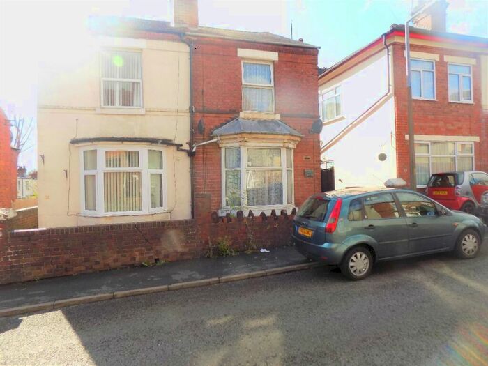 1 Bedroom Flat To Rent In Waverley Street, Dudley, DY2