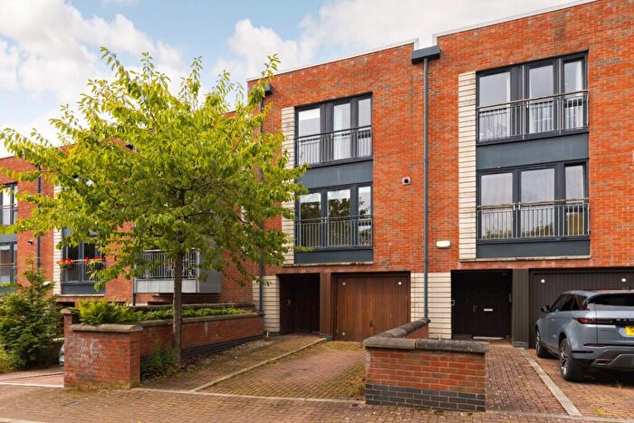 4 Bedroom Terraced House For Sale In Fettes Rise, Inverleith, Edinburgh, Midlothian, EH4