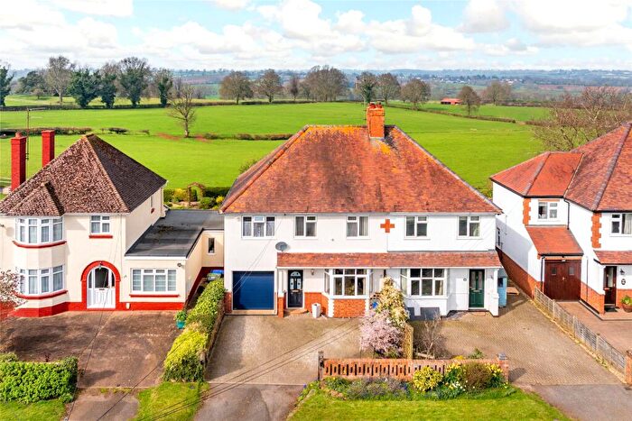 4 Bedroom House For Sale In Holdenby Road, East Haddon, Northampton, Northamptonshire, NN6