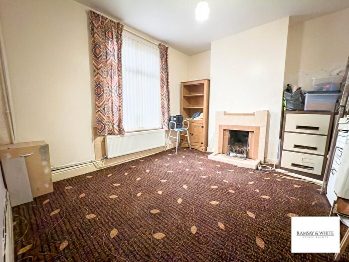3 Bedroom End Of Terrace House For Sale In George Terrace, Mountain Ash, Mid Glamorgan, CF45