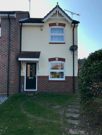 2 Bedroom End Of Terrace House To Rent In Freeland Close, Norwich, NR8