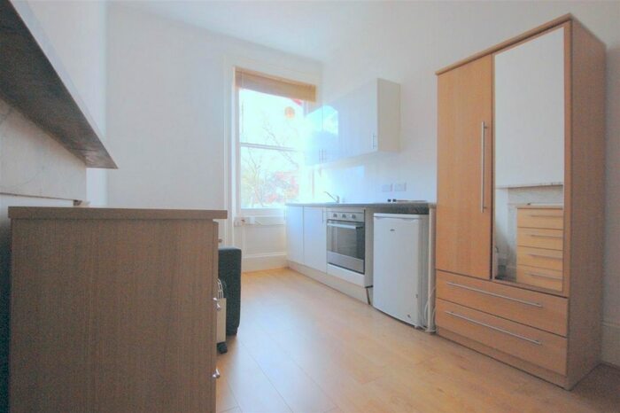 Studio To Rent In Belsize Avenue, Belsize Park, NW3