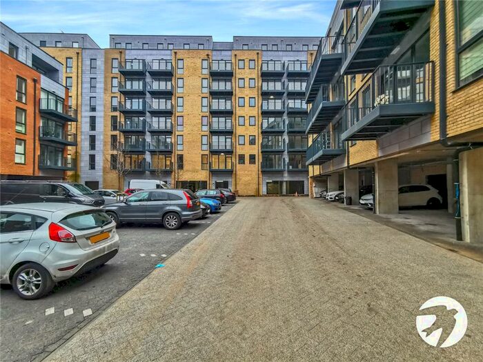 2 Bedroom Property To Rent In Brewers Square, Dartford, DA1