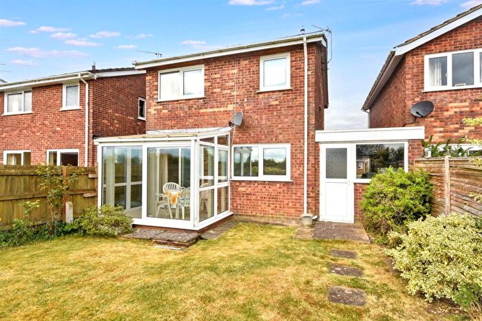 3 Bedroom Link Detached House For Sale In Finch Hatton Drive, Gretton, NN17