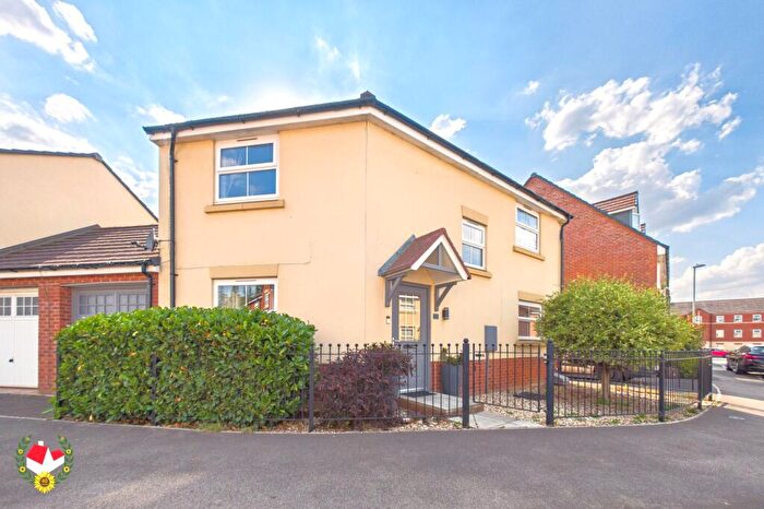 3 Bedroom Link Detached House For Sale In Fauld Drive Kingsway, Quedgeley, GL2