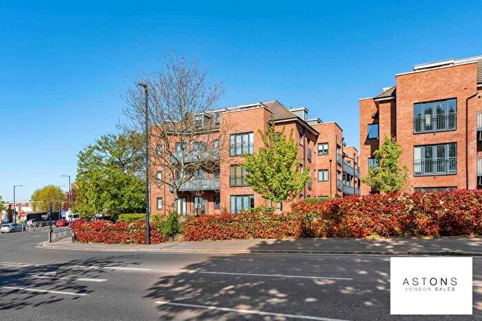 2 Bedroom Flat For Sale In Sudbury Hill, Harrow On The Hill, London, HA1