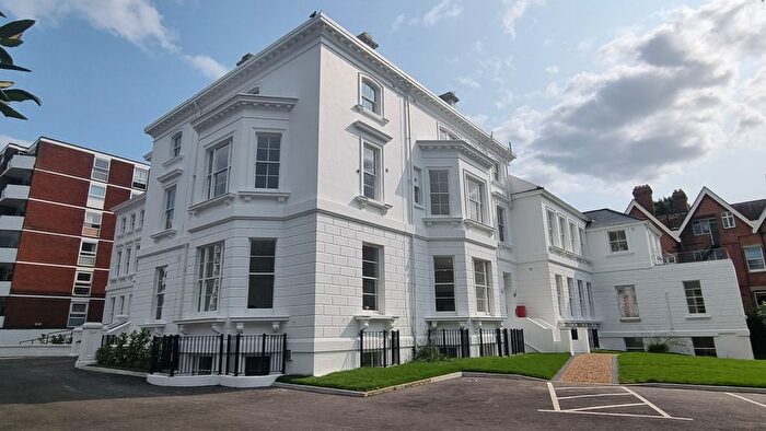 1 Bedroom Flat To Rent In Hartington Place, Eastbourne, BN21