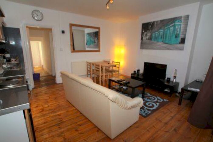 2 Bedroom Flat To Rent In Junction Road, Archway, N19