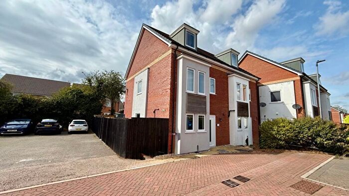 3 Bedroom Semi-Detached House For Sale In Wesley Road, Cherry Willingham, LN3