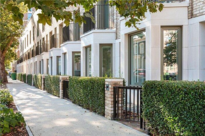 3 Bedroom Terraced House For Sale In Wansey Street, London, SE17