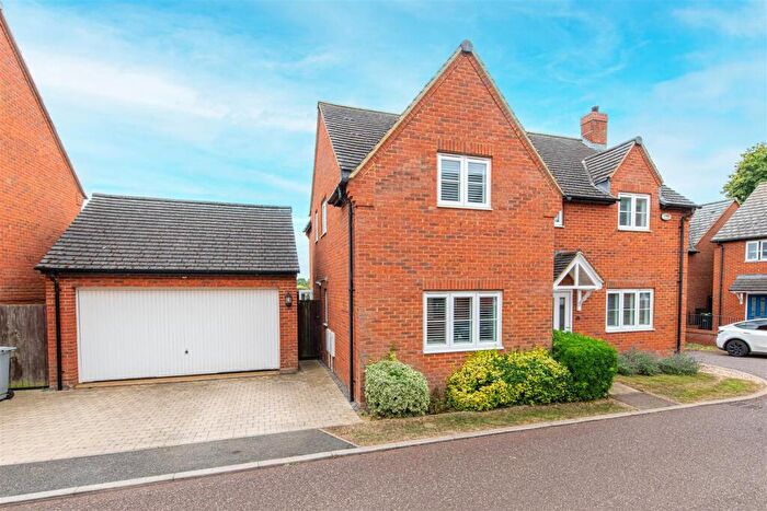 4 Bedroom Detached House For Sale In Hollow Wood Road, Burton Latimer, NN15