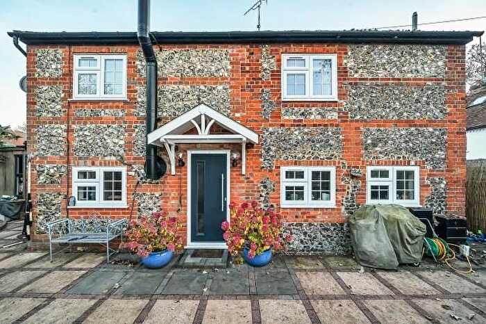 2 Bedroom Detached House To Rent In Wargrave Road, Henley On Thames, RG9