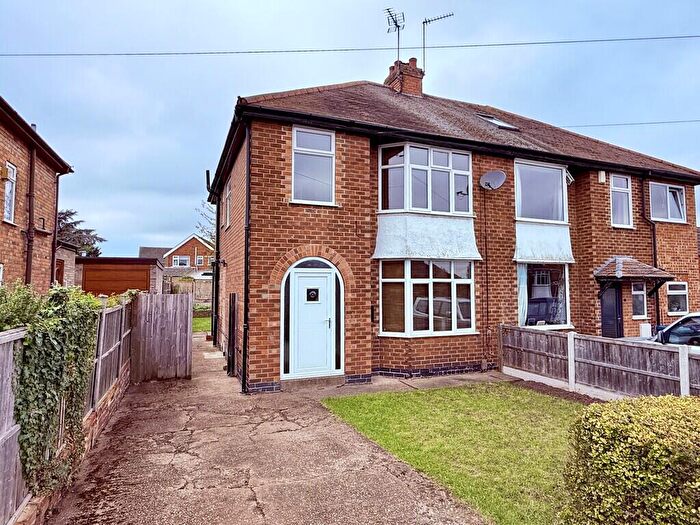 3 Bedroom Semi-Detached House To Rent In Thomas Avenue, Radcliffe On Trent, NG12