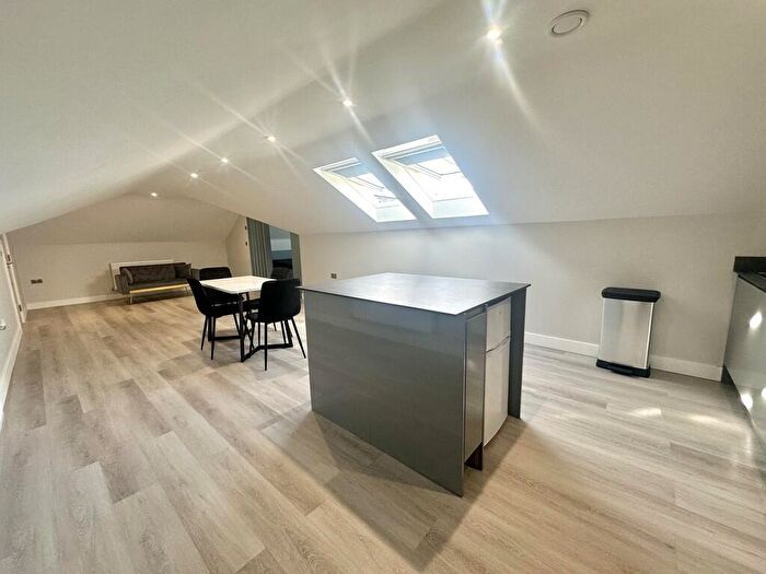 1 Bedroom Apartment To Rent In Warwick Road, Kenilworth, CV8