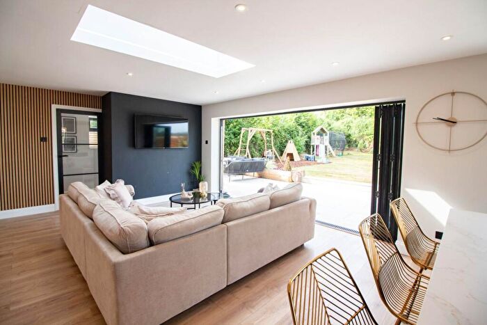4 Bedroom Detached House For Sale In Lipyeate, BA3