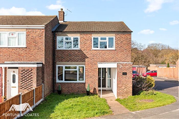3 Bedroom End Terrace House For Sale In Willowfield, Harlow, CM18
