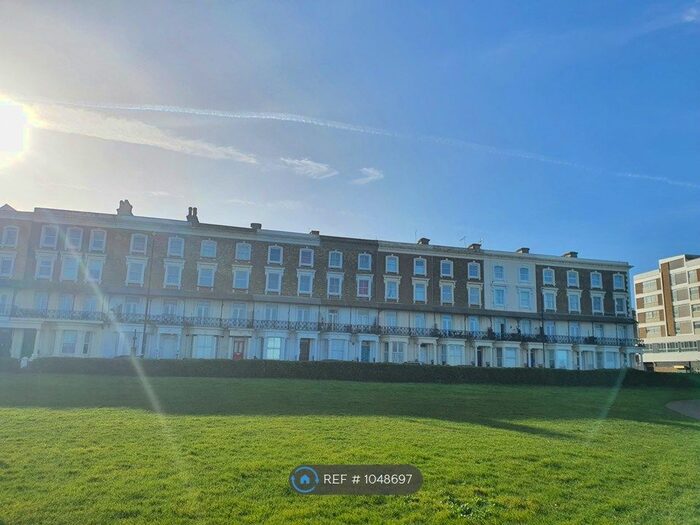 2 Bedroom Flat To Rent In Ethelbert Crescent, Margate, CT9