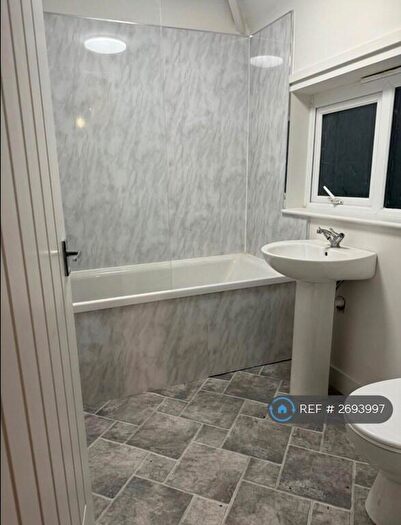 3 Bedroom Semi-Detached House To Rent In First Avenue, Kidsgrove, Stoke-On-Trent, ST7