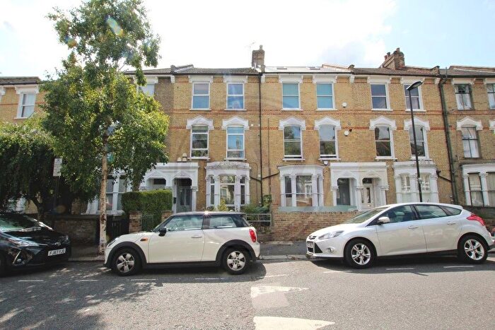 2 Bedroom Flat To Rent In Lancaster Road, London, N4