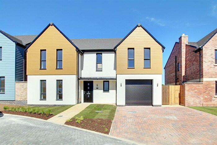 4 Bedroom Detached House For Sale In East Newlands, Somersham, PE28