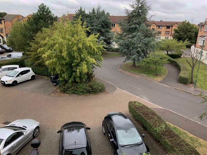 1 Bedroom Apartment To Rent In Mullards Close, Mitcham, CR4