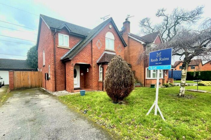 4 Bedroom Detached House To Rent In Mount Farm Way, Great Sutton, Ellesmere Port, Cheshire, CH66