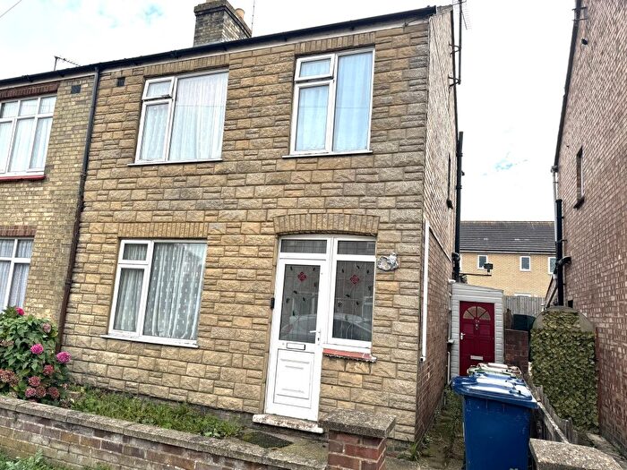 3 Bedroom Semi Detached House For Sale In Albany Road, Wisbech, PE13