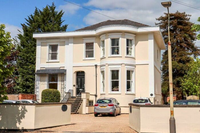 1 Bedroom Flat To Rent In Moorend Park Road, Leckhampton, Cheltenham, GL53