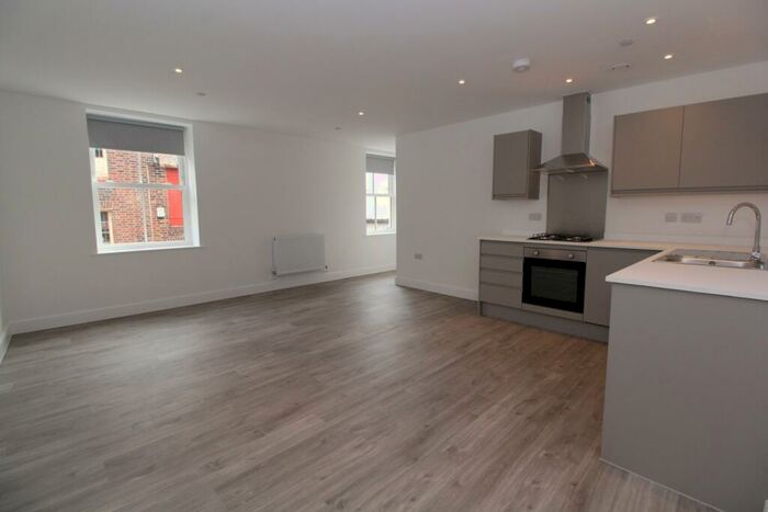 2 Bedroom Apartment To Rent In Dolphin Terrace, Westons Lane, Poole, BH15