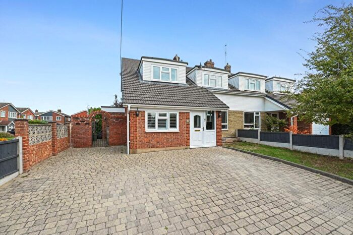 4 Bedroom Semi-Detached House For Sale In Station Road, Billericay, CM12