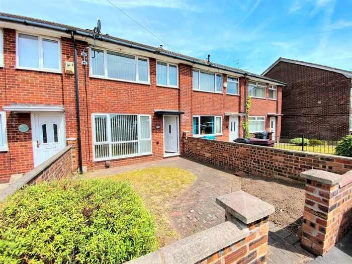 Houses for sale & to rent in L10 4UZ, Wadebridge Road, Fazakerley Liverpool