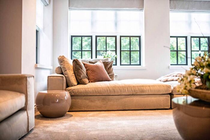 6 Bedroom Detached House For Sale In Whitebarn Road, Alderley Edge, SK9