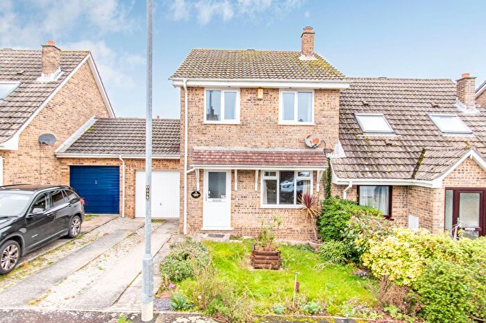 3 Bedroom Semi Detached House For Sale In Wherry Way, Dobwalls, PL14