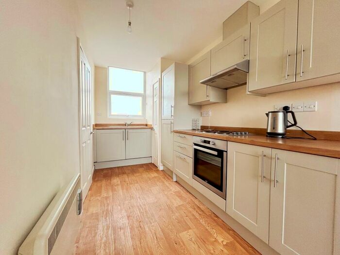2 Bedroom Flat To Rent In Edinburgh Place, Cheltenham, GL51