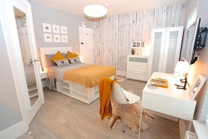 1 Bedroom Studio To Rent In Tavistock Street, Luton, Bedfordshire, LU1