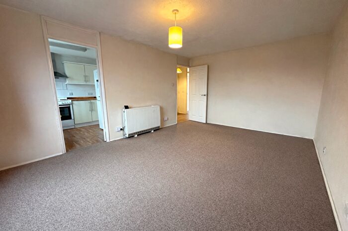 2 Bedroom Flat To Rent In Clay Pit Piece, Saffron Walden, CB11