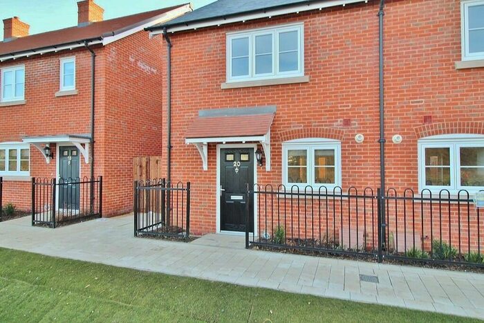 2 Bedroom End Of Terrace House To Rent In Houghton Avenue, Berewood, PO7