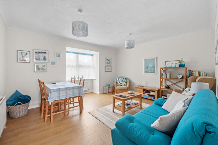2 Bedroom Apartment For Sale In Wareham, Dorset, BH20