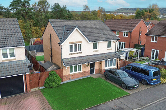 4 Bedroom Detached House For Sale In Glen Shira Drive, Dumbarton, G82