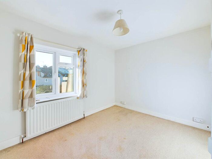 2 Bedroom Semi-Detached House For Sale In Pump Lane North, Marlow, SL7