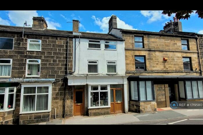 2 Bedroom Flat To Rent In Bridge Street, Otley, LS21