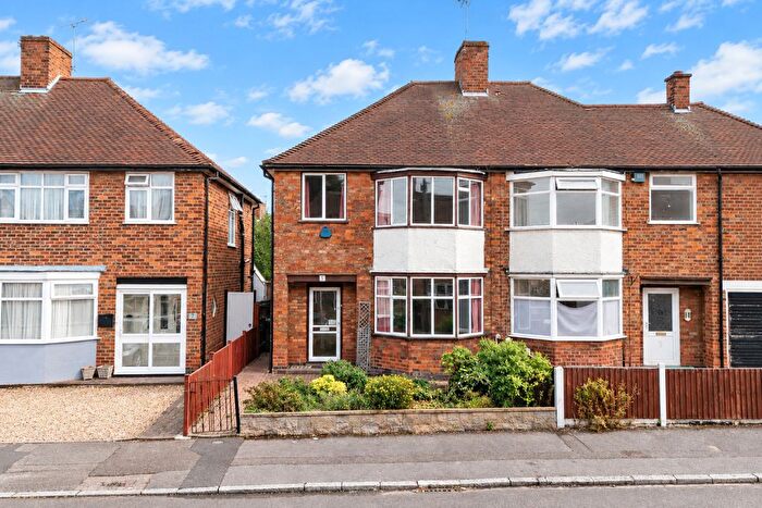3 Bedroom Semi-Detached House For Sale In Havencrest Drive, Humberstone, Leicester, LE5
