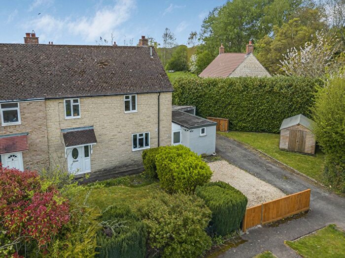 3 Bedroom Semi-Detached House For Sale In Church Close, Weston-On-The-Green, OX25