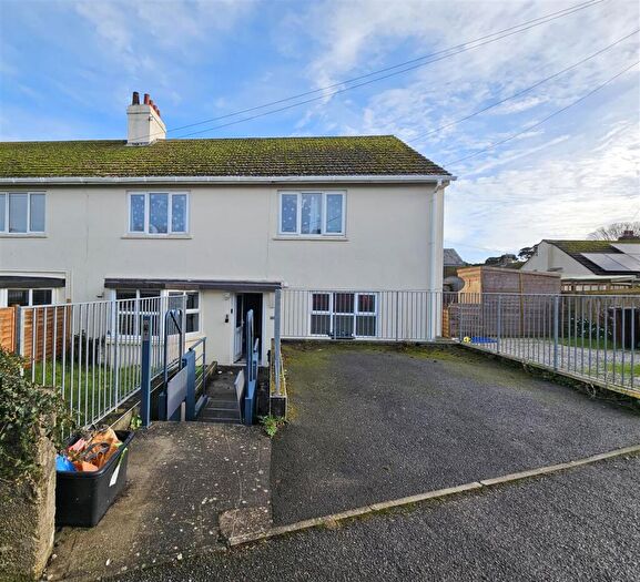 2 Bedroom Flat For Sale In Windmill, Fowey, PL23