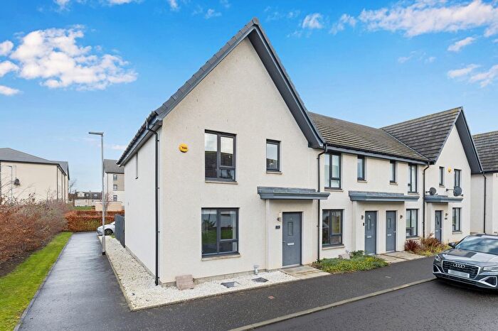 3 Bedroom End Terrace House For Sale In Craw Yard Drive, South Gyle, Edinburgh, EH12
