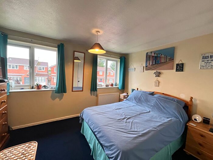 2 Bedroom Semi-Detached House For Sale In Haversham Close, Nottingham, NG6