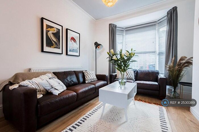 2 Bedroom Terraced House To Rent In Clumber Street, Hull, HU5