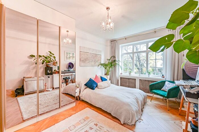 2 Bedroom Flat For Sale In Florence Court, Maida Vale, St John's Wood, London, W9