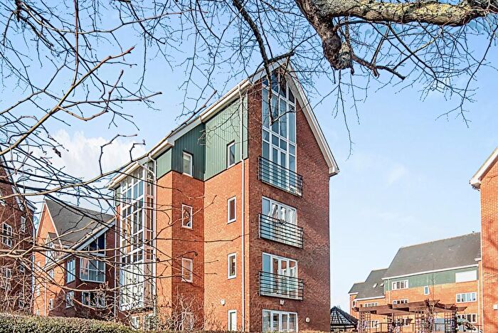 2 Bedroom Flat To Rent In Heron Quay, Bedford, Bedfordshire, MK40